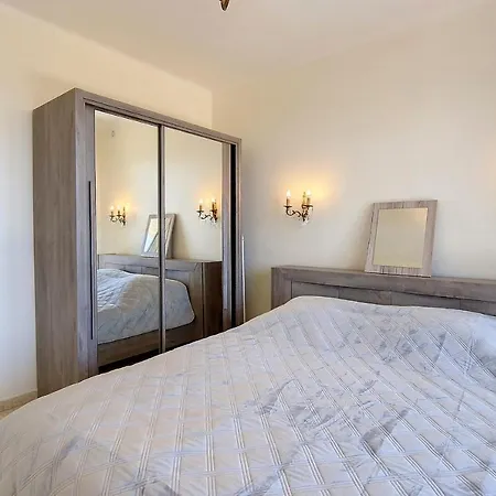 ホテル Henri Camille Real Estate -victoire - One Bedroom Sea View カンヌ