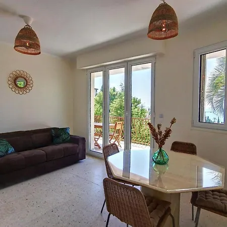 ホテル Henri Camille Real Estate -victoire - One Bedroom Sea View カンヌ