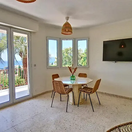 Henri Camille Real Estate -victoire - One Bedroom Sea View